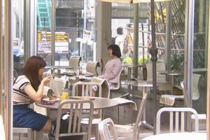 写真・画像-家売るオンナロケ地イモト(白洲美加)のサボり喫茶店カフェ3